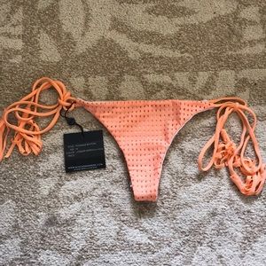 ACACIA Polihale Bottom